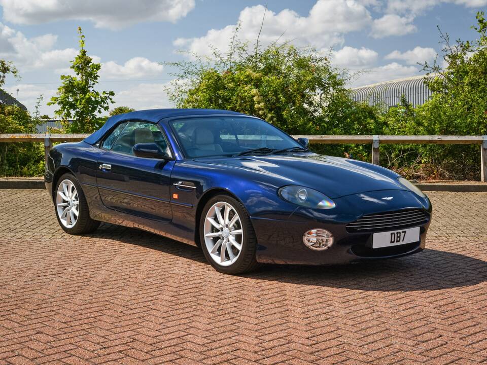 Bild 31/50 von Aston Martin DB 7 Vantage Volante (2001)