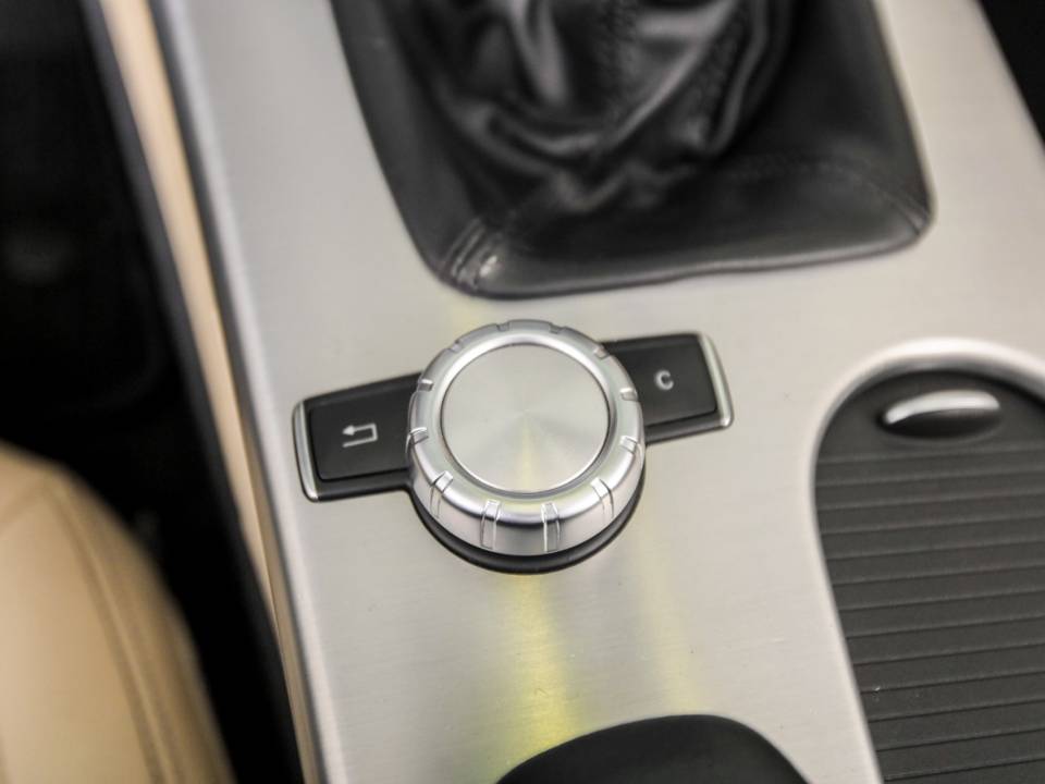 Immagine 41/50 di Mercedes-Benz SLK 200 (2011)