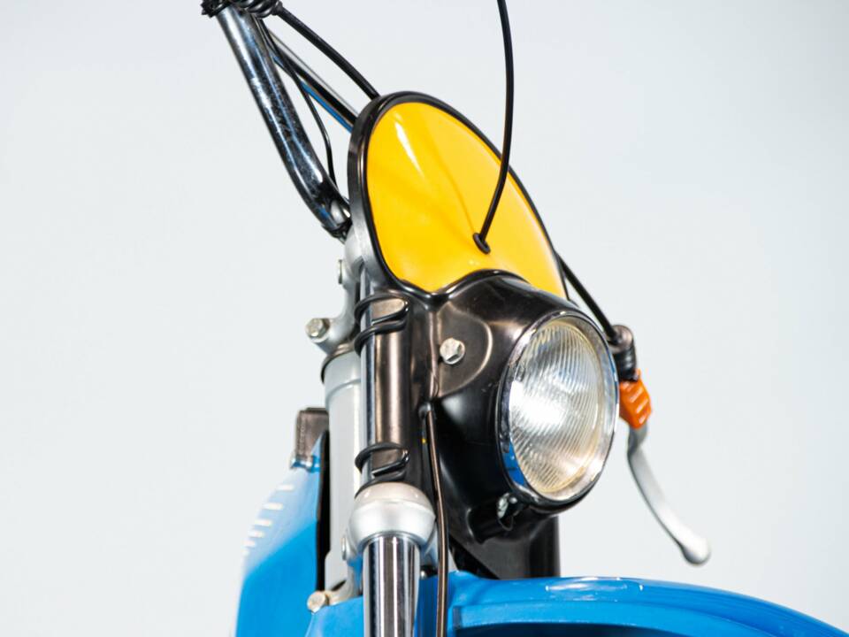 Immagine 35/50 di Aspes DUMMY (1977)