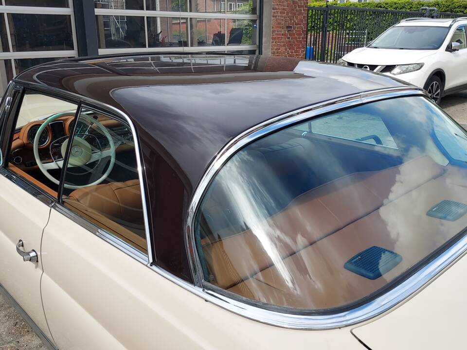 Bild 13/29 von Mercedes-Benz 280 SE (1968)
