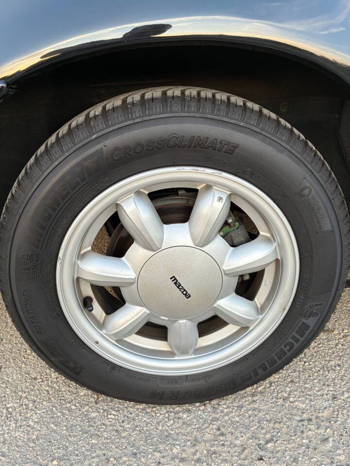 Image 17/23 of Mazda MX-5 1.6 (1992)