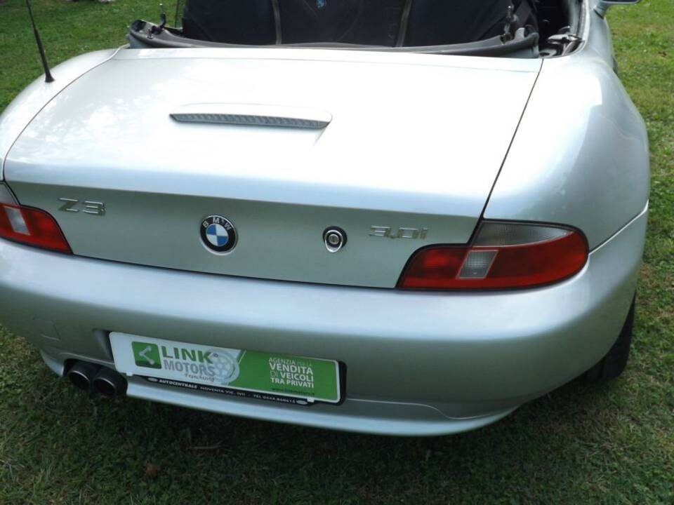 Image 13/50 of BMW Z3 2.8 (2000)