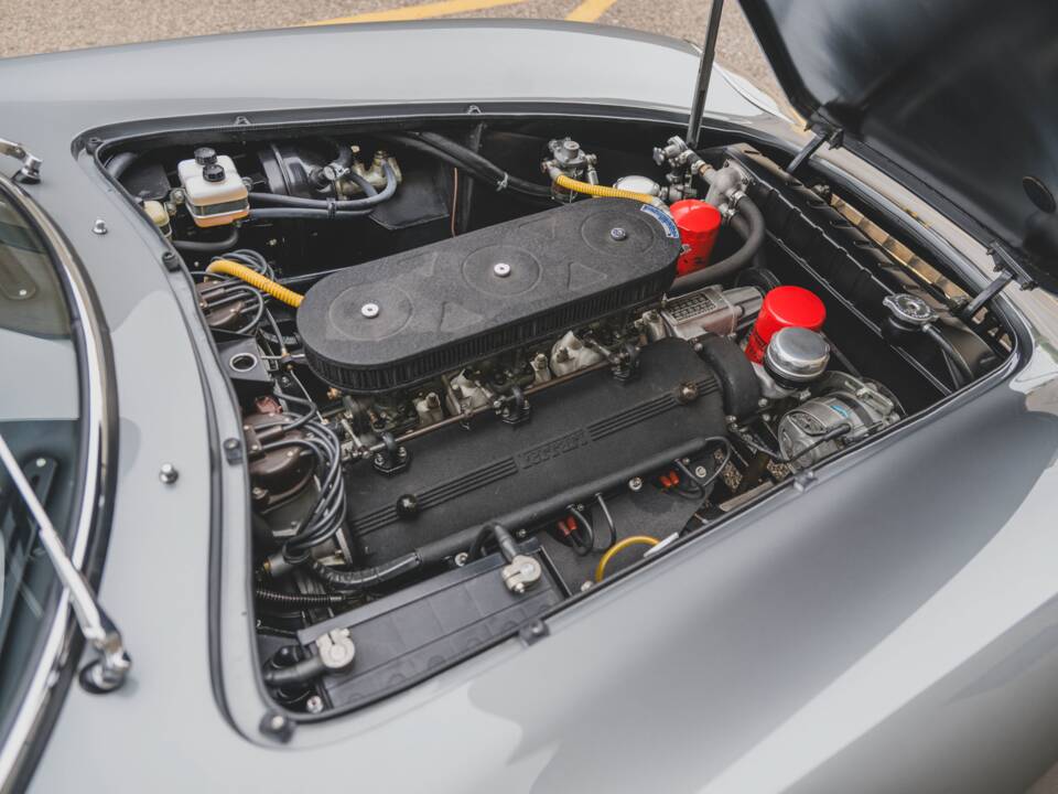 Image 44/79 of Ferrari 275 GTB/4 (1968)