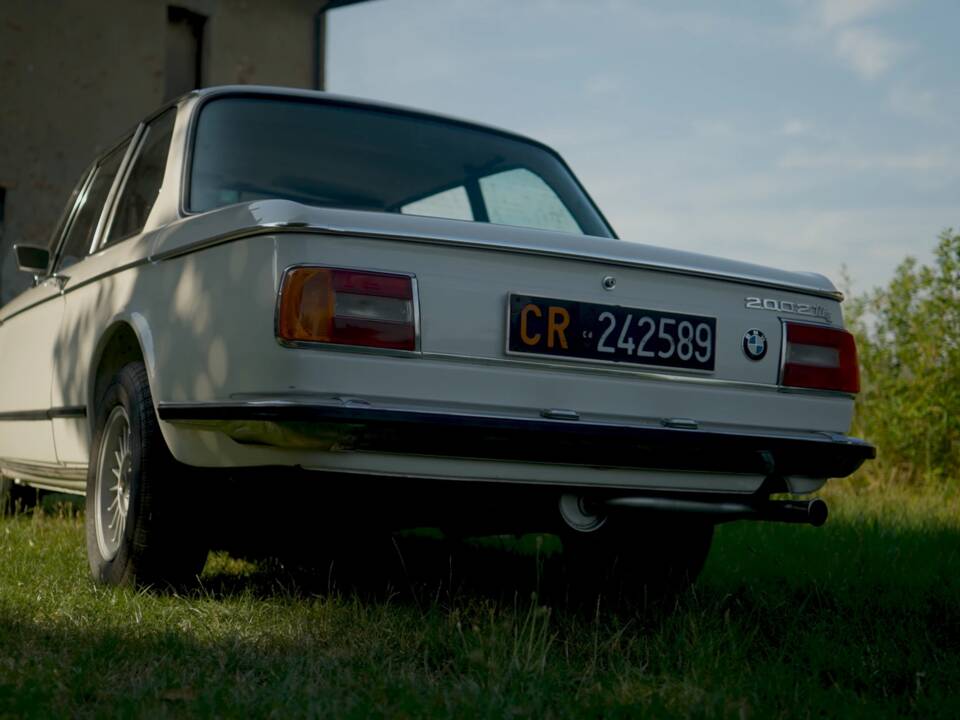 Image 9/14 of BMW 2002 tii (1974)