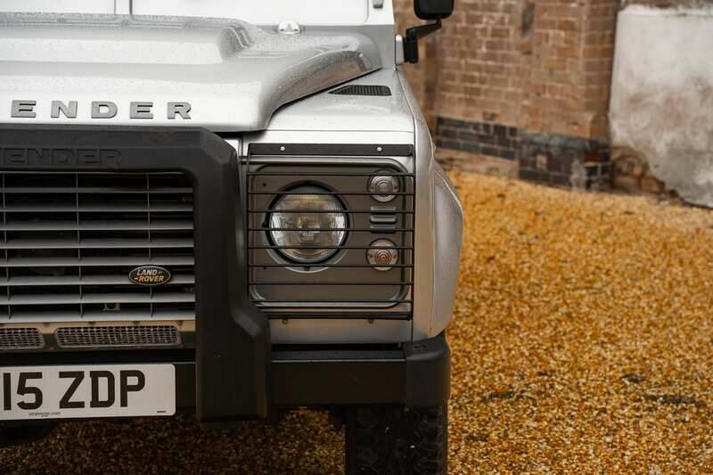 Image 31/50 de Land Rover Defender 110 (2015)