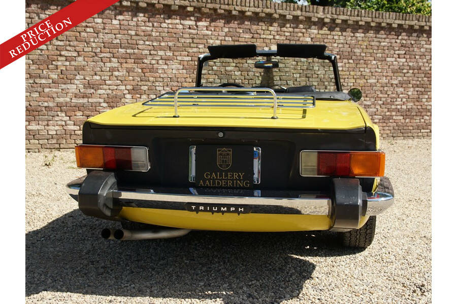 Image 43/50 of Triumph TR 6 (1975)