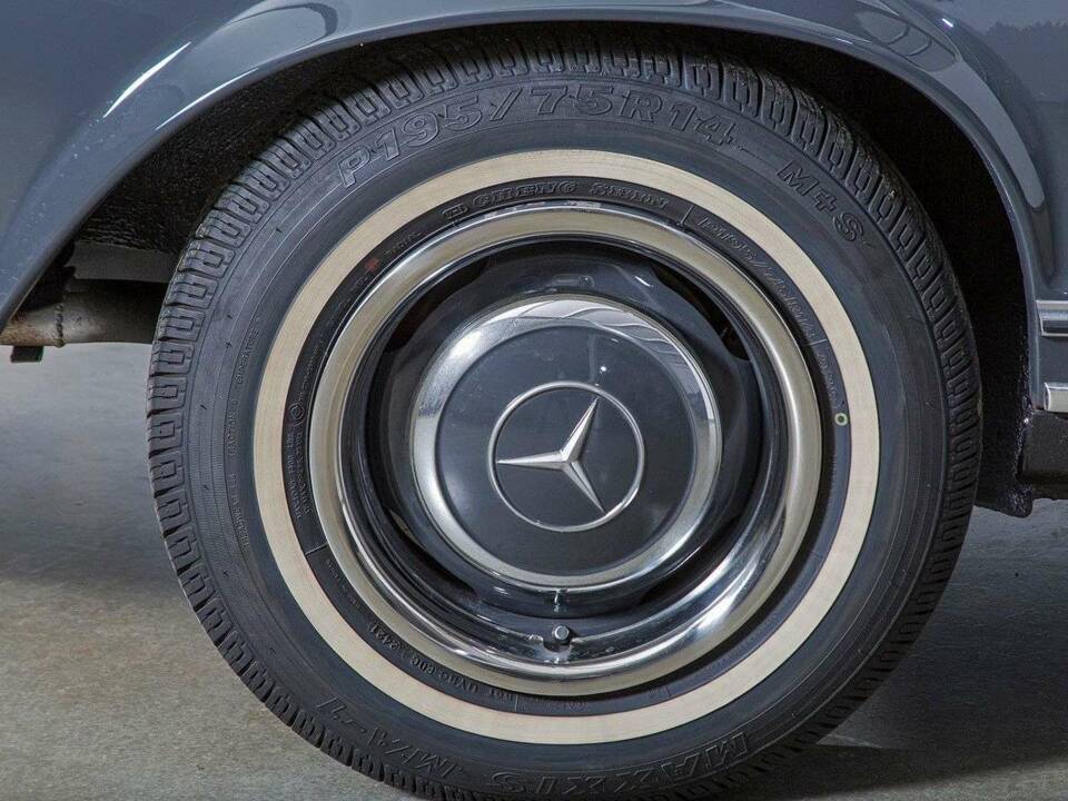 Bild 26/32 von Mercedes-Benz 230 SL (1963)