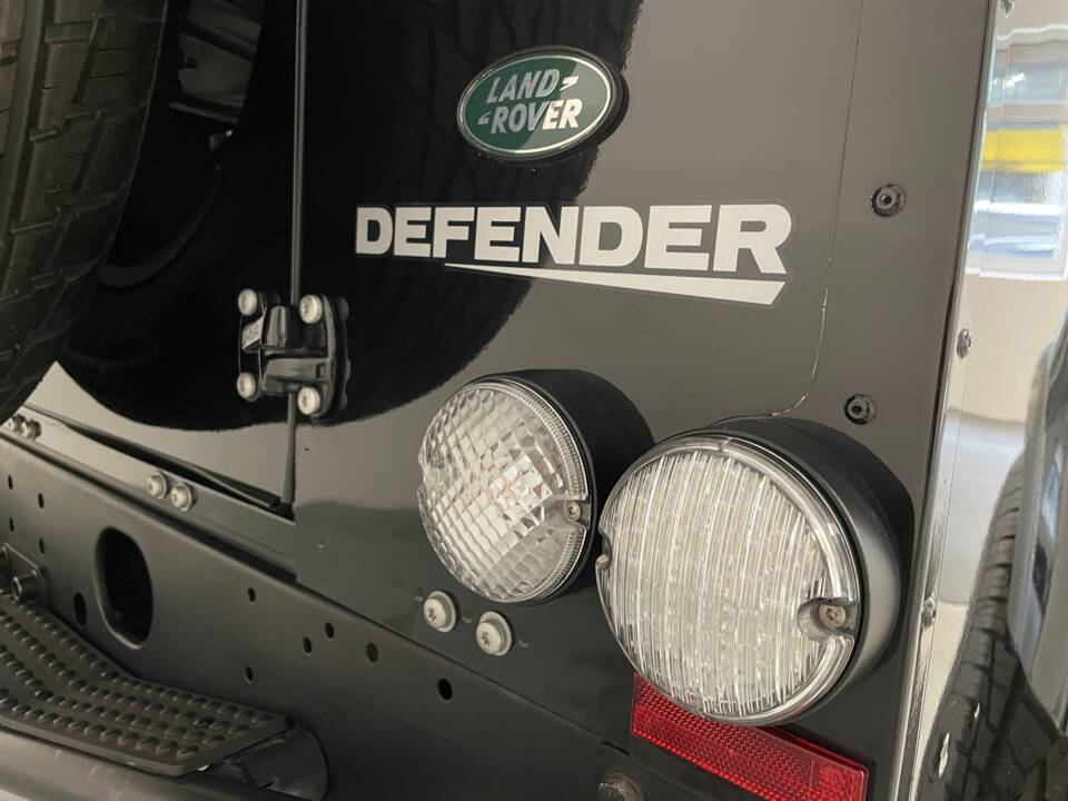 Afbeelding 37/42 van Land Rover Defender 110 (2014)