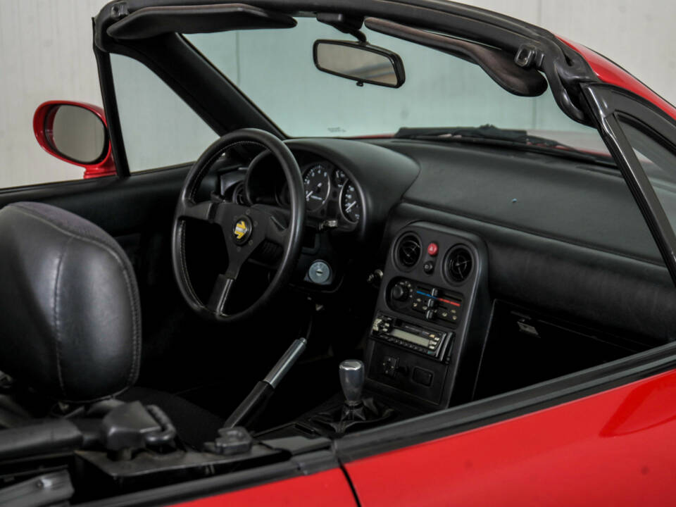 Image 24/50 de Mazda MX-5 1.8 (1994)