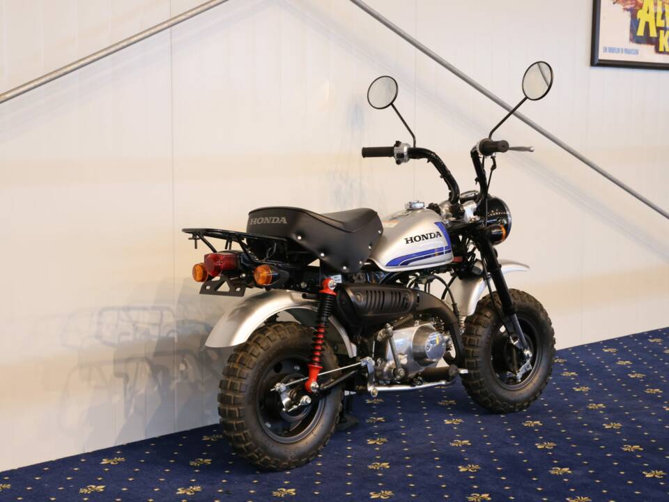 Bild 6/30 von Honda Z 50 Monkey (1900)