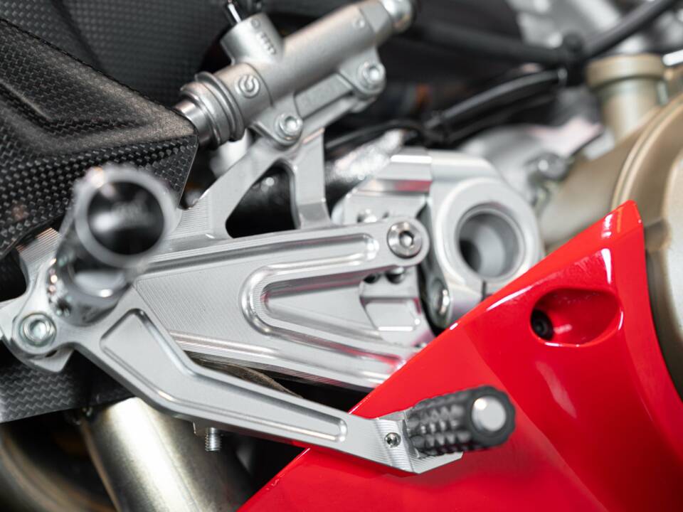 Bild 37/44 von Ducati DUMMY (2019)