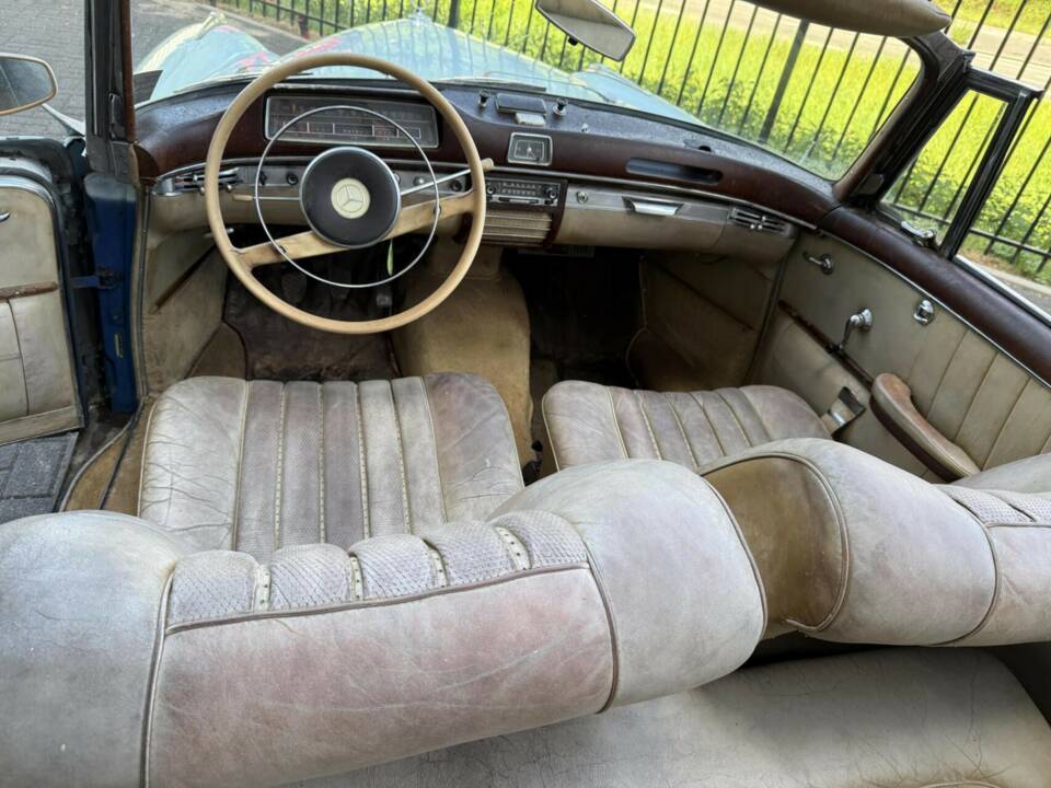Afbeelding 17/50 van Mercedes-Benz 220 SE Cabriolet (1960)