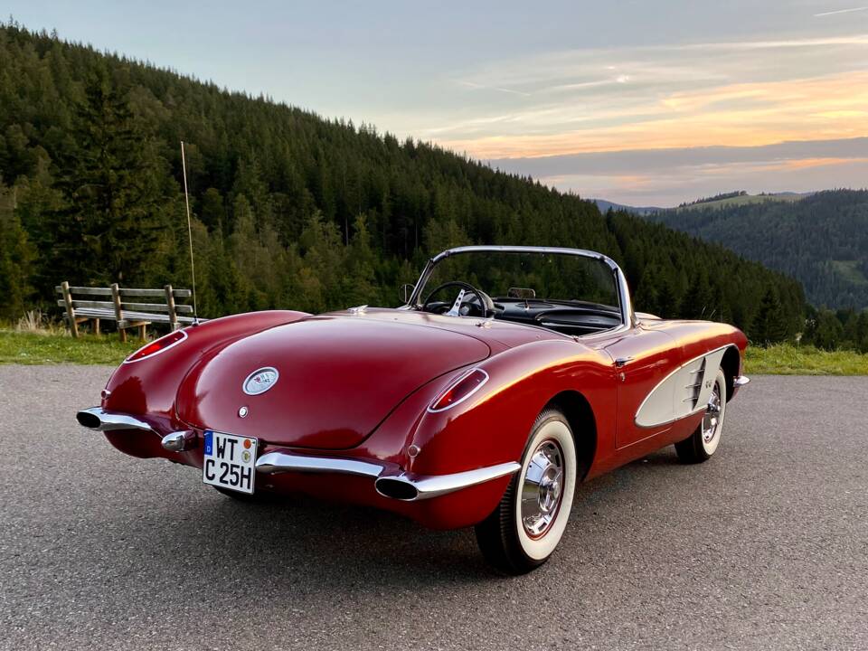 Bild 28/28 von Chevrolet Corvette (1959)