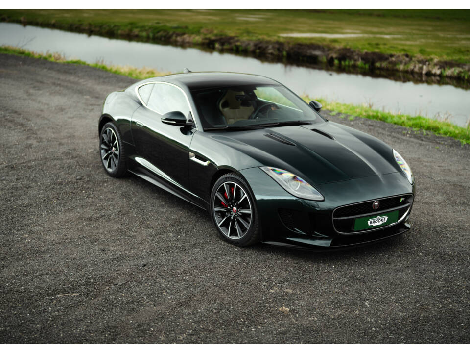 Bild 8/32 von Jaguar F-Type R (2016)