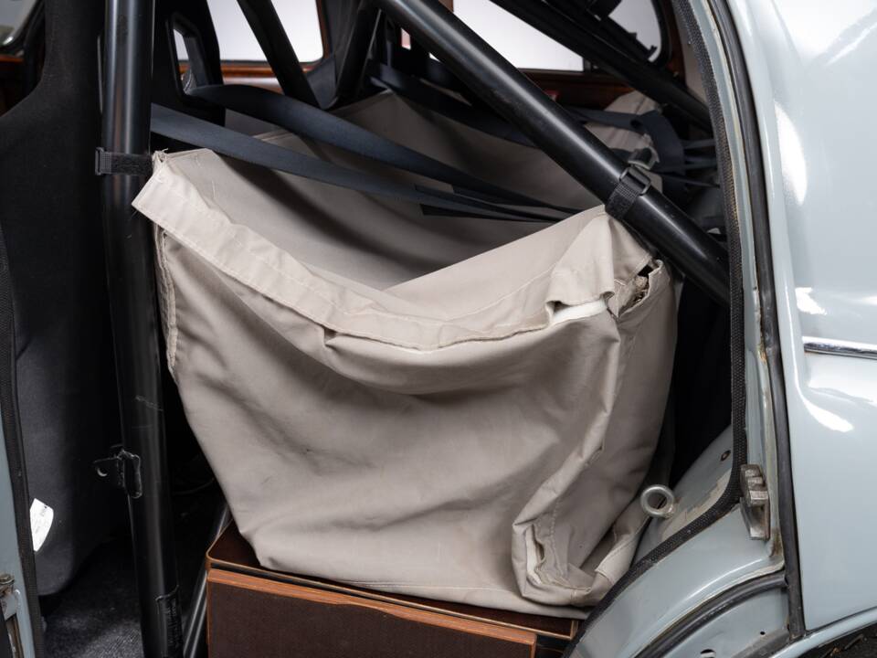 Bild 31/37 von Jaguar 3,4 Liter (1958)