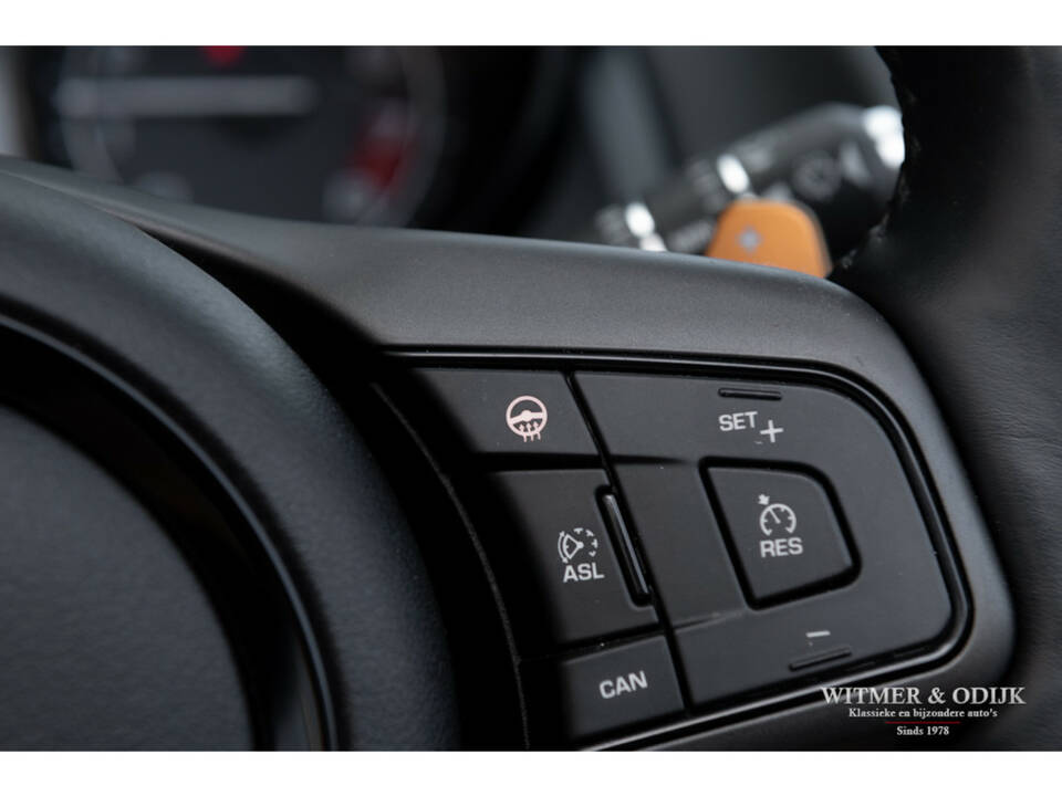 Image 19/38 of Jaguar F-Type S (2014)