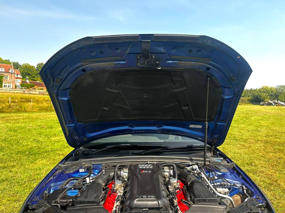 Imagen 37/40 de Audi RS4 Avant (2014)