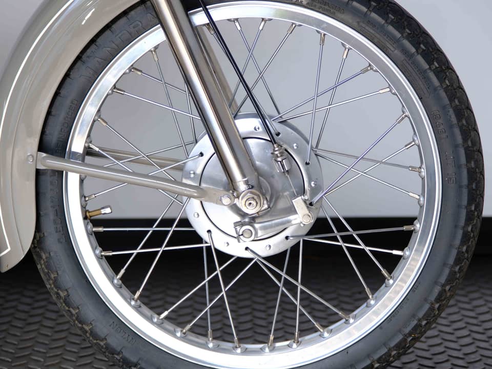 Image 3/54 of Bianchi Mendola (1951)