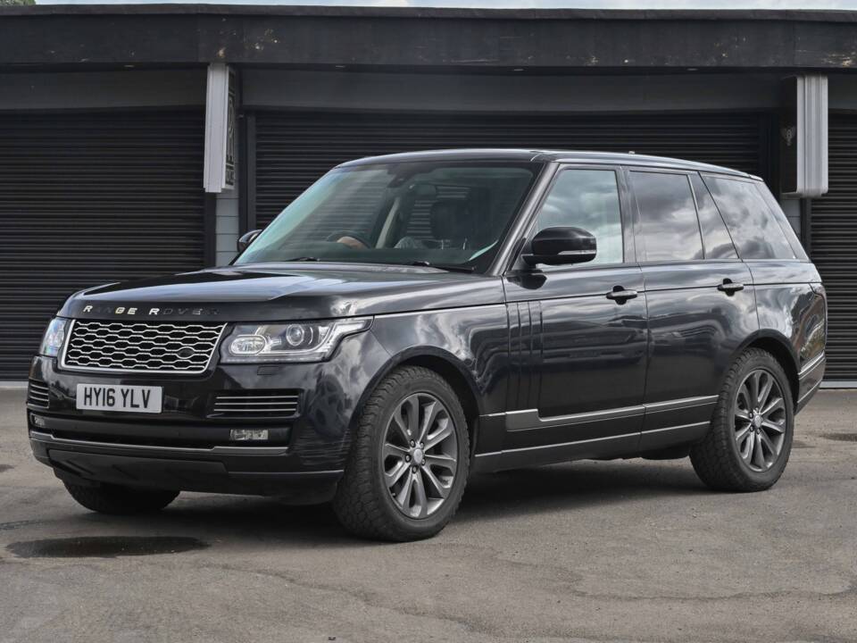 Afbeelding 1/50 van Land Rover Range Rover Vogue TDV6 (2016)