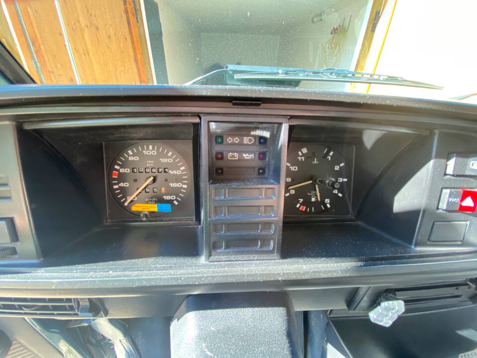 Afbeelding 14/23 van Volkswagen T3 Caravelle 2.1 (G-Kat) (1989)