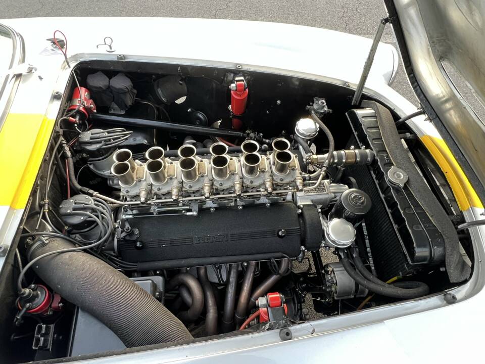Imagen 21/47 de Ferrari 250 GT Berlinetta Lusso (1962)
