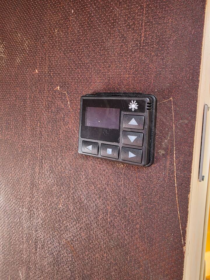 Image 31/38 de Mercedes-Benz Unimog U 1300 L (1986)