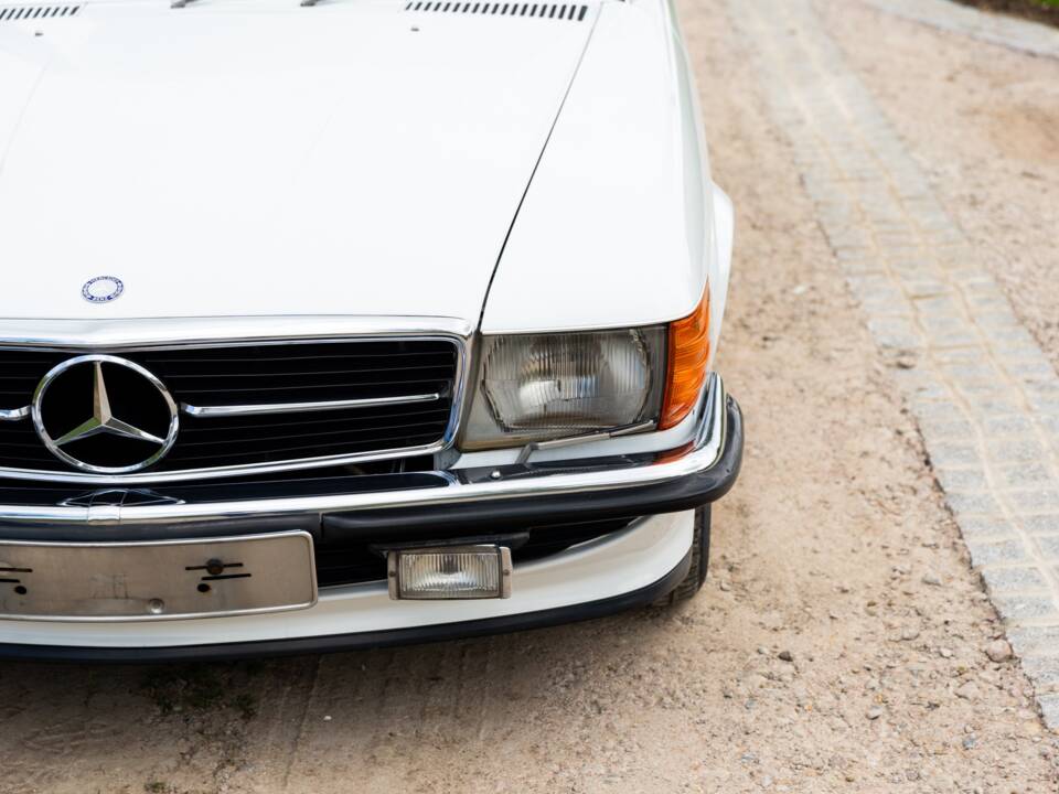 Bild 36/50 von Mercedes-Benz 560 SL (1986)