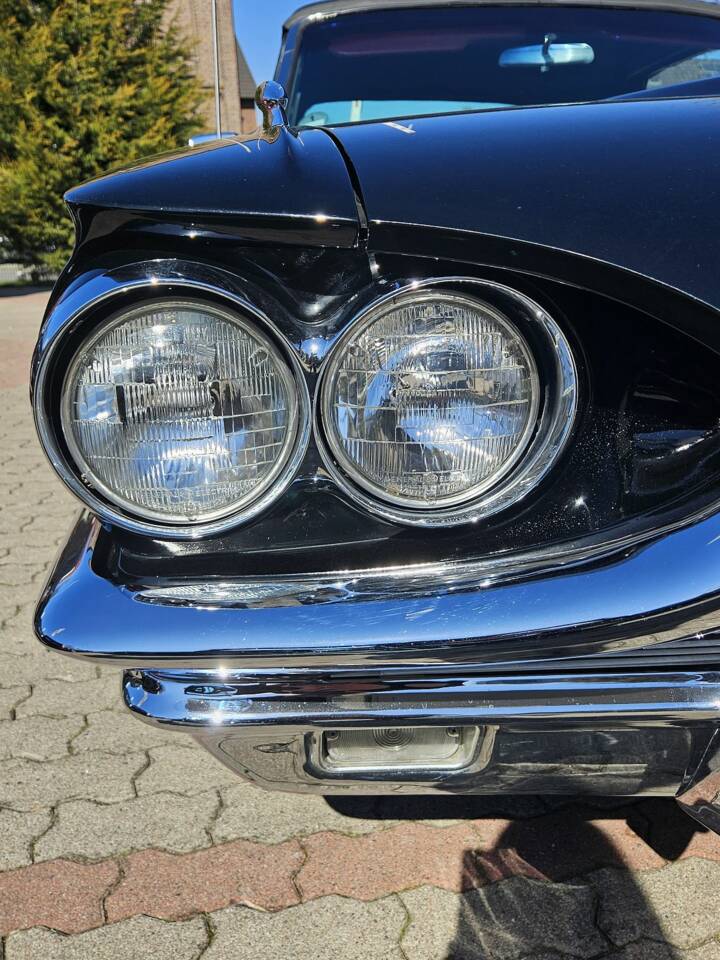 Image 20/24 of Ford Thunderbird (1964)