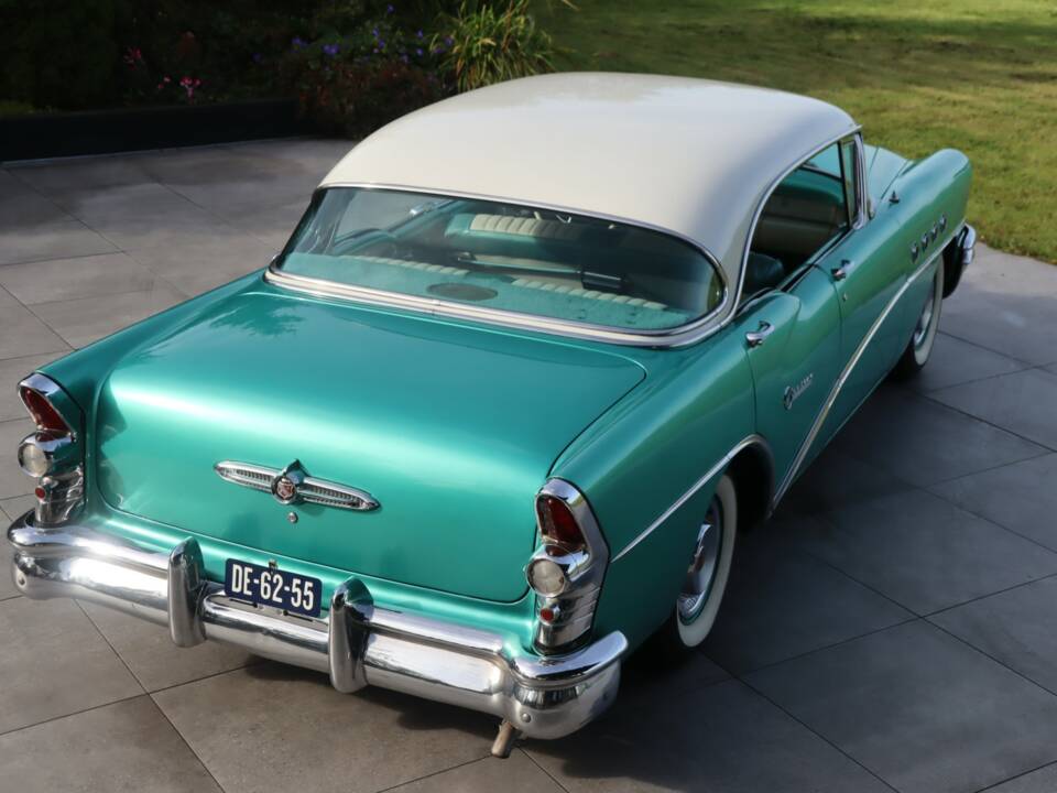 Image 9/50 of Buick 60 Century Riviera (1955)