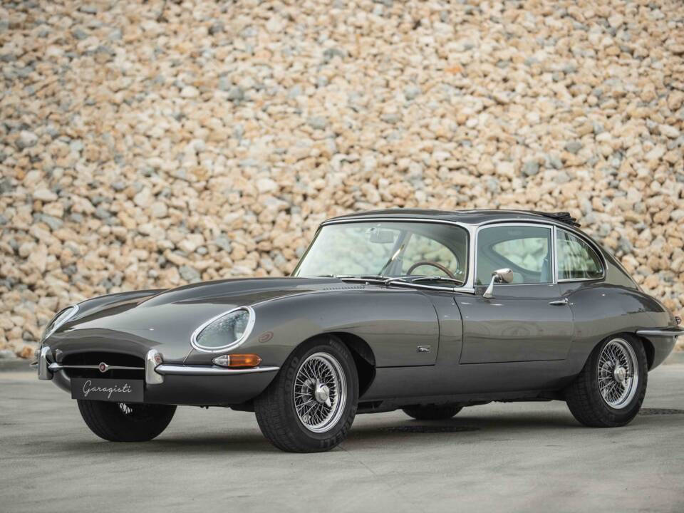 Immagine 9/88 di Jaguar E-Type (2+2) (1968)