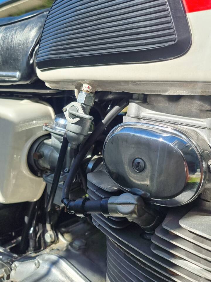 Image 24/63 of Honda CB 250 K2 (1970)
