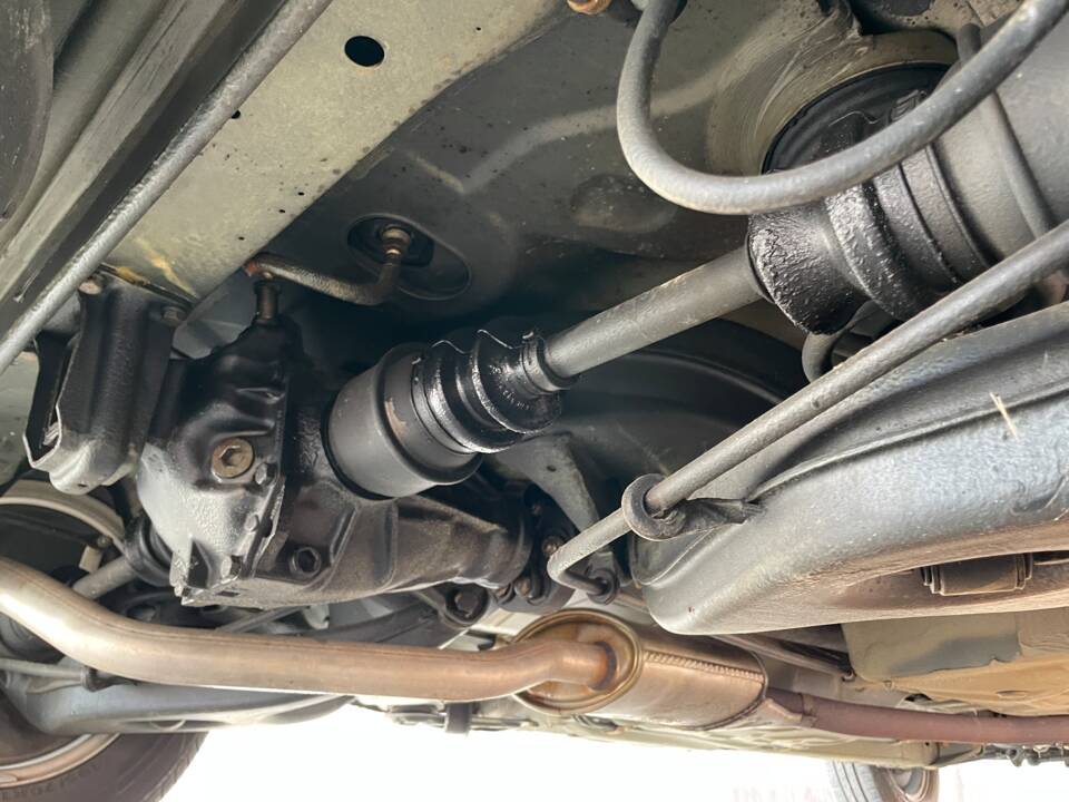 Bild 26/32 von Mercedes-Benz 300 D (1983)