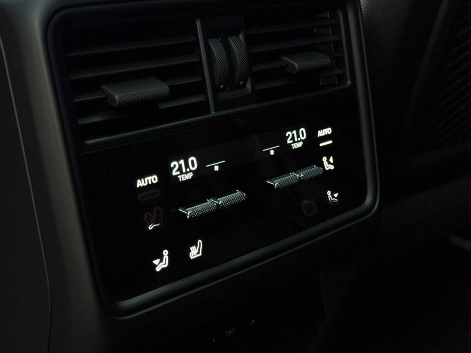 Bild 8/8 von Porsche Cayenne Coupé E-Hybrid (2024)