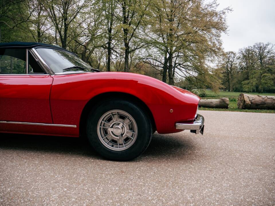 Image 23/65 of FIAT Dino Spider (1967)