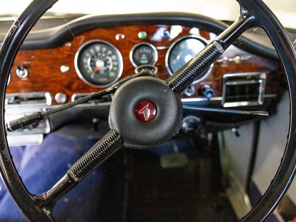 Immagine 31/44 di Humber Imperial (1965)