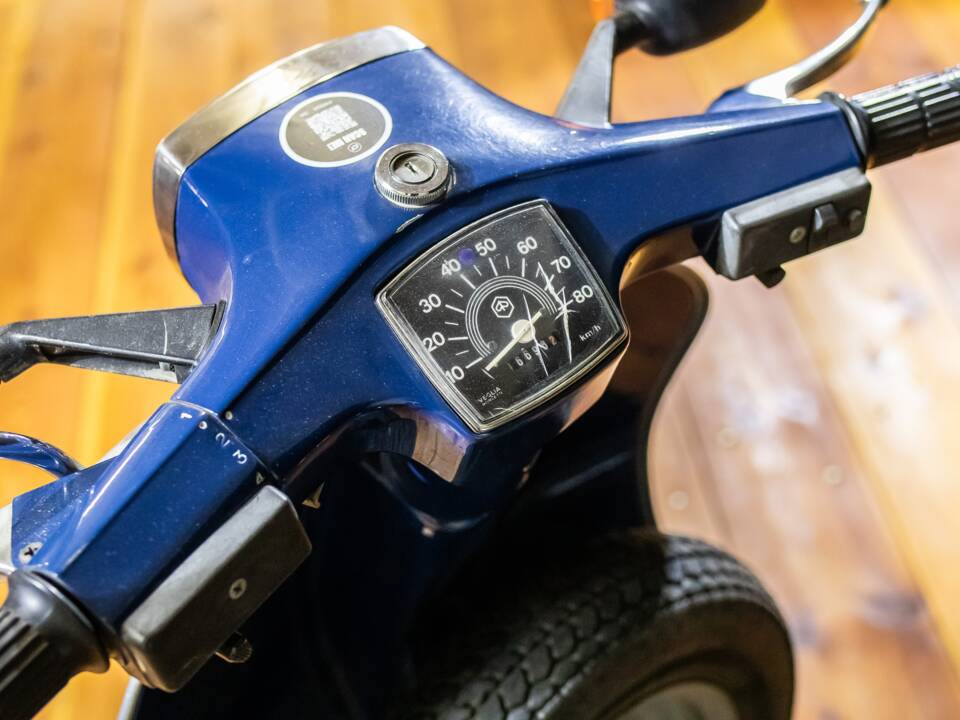 Bild 8/11 von Piaggio Vespa 50 N Special (1981)