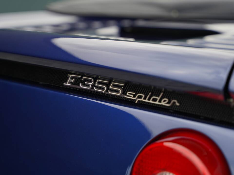 Image 11/50 de Ferrari F 355 Spider (1998)