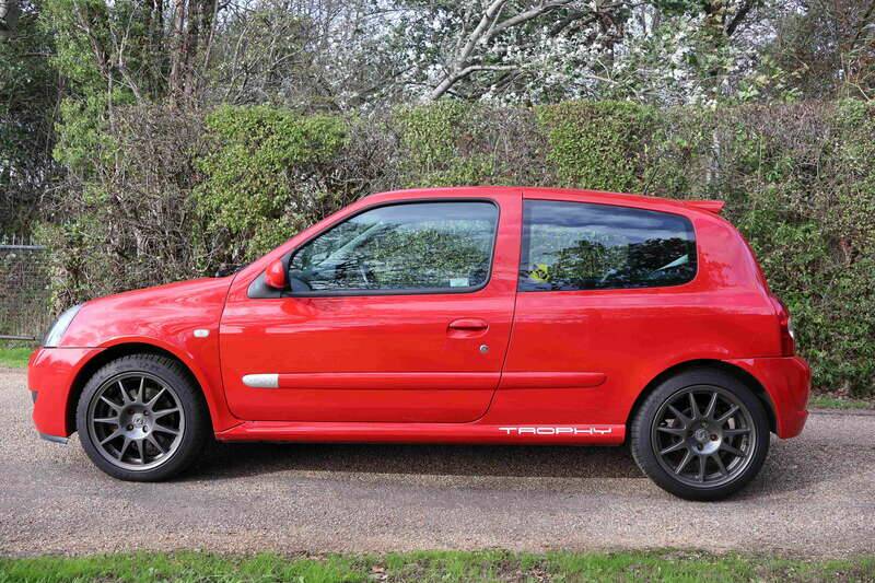 Imagen 11/34 de Renault Clio II RS 182 Cup (2005)