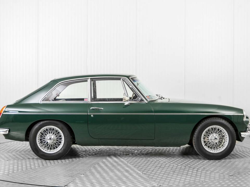 Bild 10/50 von MG MGB GT (1966)