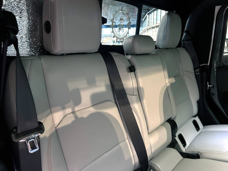 Bild 13/28 von Jeep Gladiator V6 Mohave (2021)