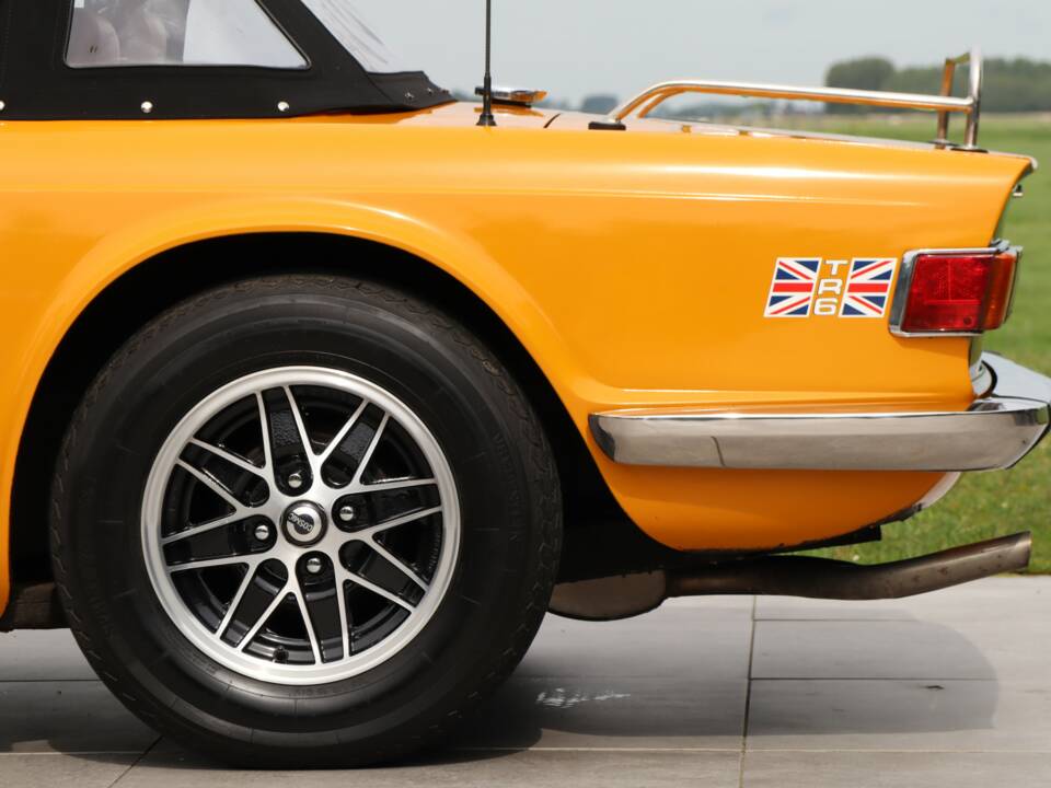 Bild 23/50 von Triumph TR 6 (1974)