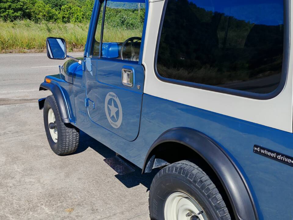 Image 9/31 of Jeep CJ-7 2.4L Diesel (1983)