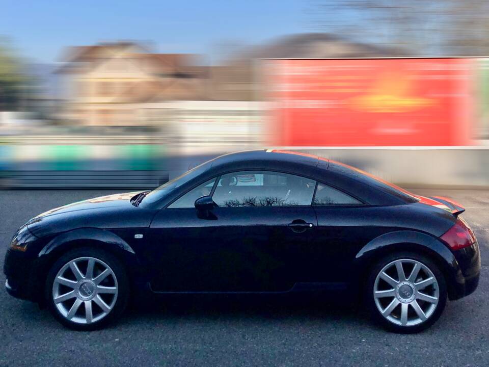 Bild 2/64 von Audi TT 1.8 T quattro (2001)