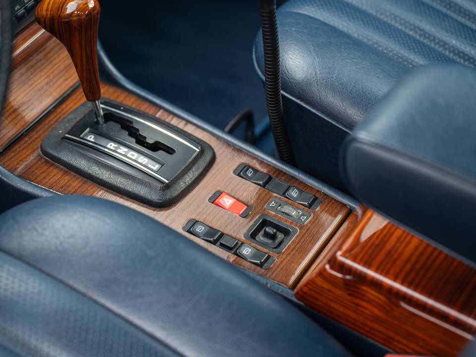 Bild 31/83 von Mercedes-Benz 300 D Turbodiesel (1983)