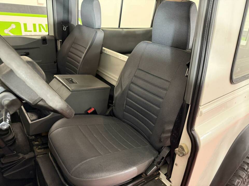 Image 10/27 of Land Rover Defender 90 Td5 (2000)