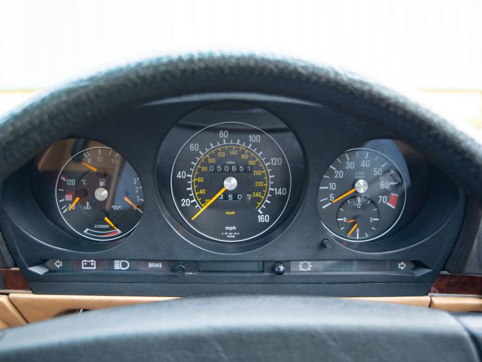 Bild 20/39 von Mercedes-Benz 280 SL (1984)