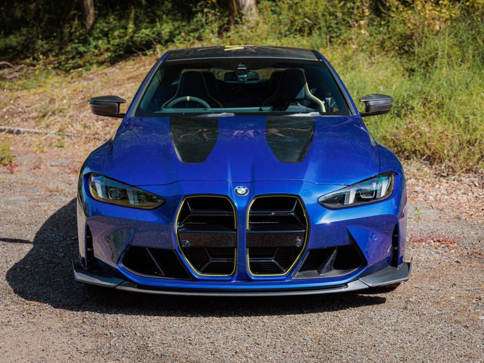 Image 8/47 of BMW M4 CS (2025)