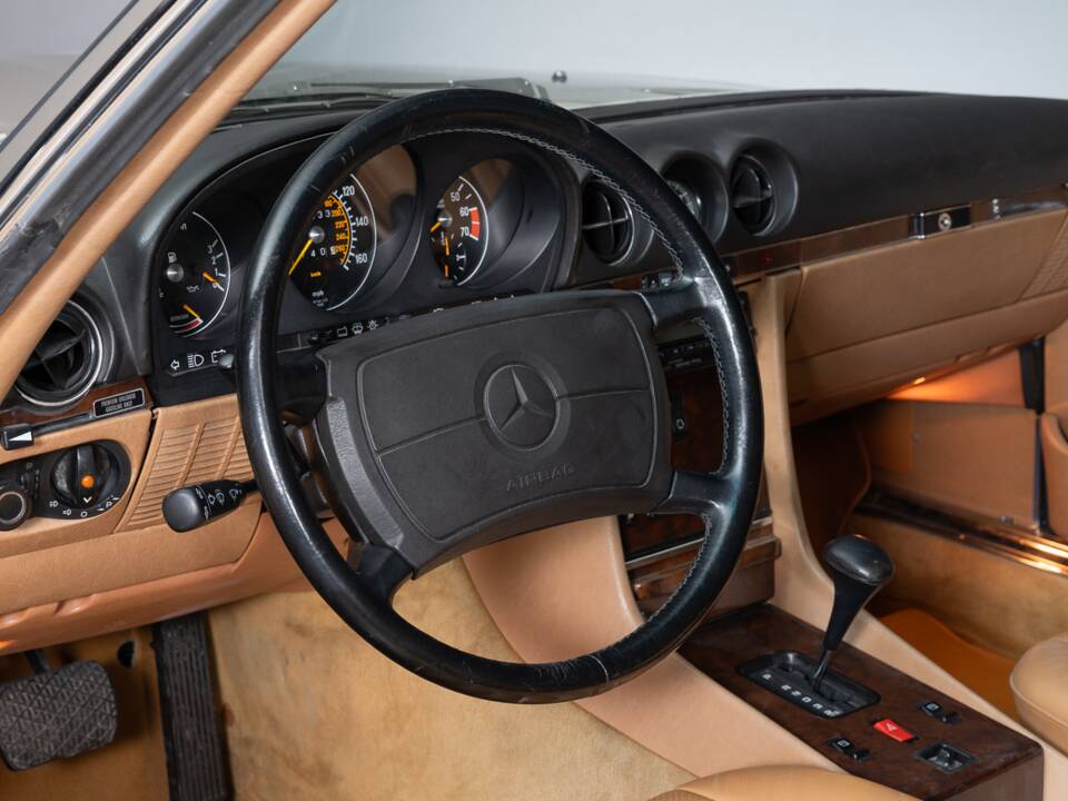 Bild 17/23 von Mercedes-Benz 560 SL (1987)