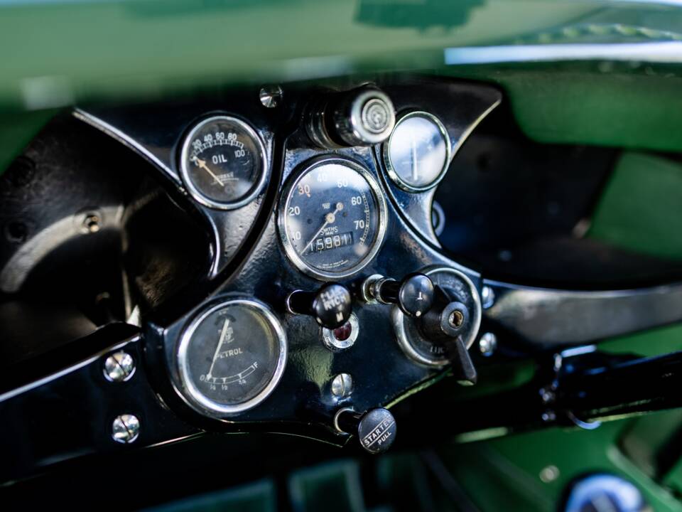 Image 8/50 of Morris Eight (1937)