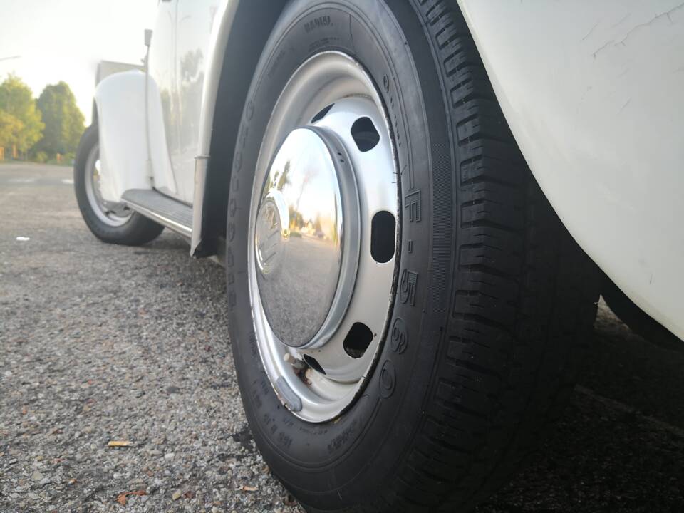 Bild 143/160 von Volkswagen Käfer 1300 (1971)